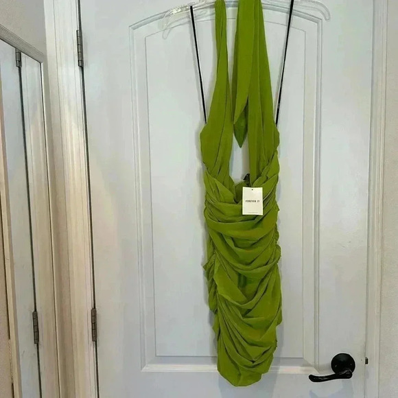 NWT Forever 21 Crisscross Halter Ruched Bodycon Mini Dress Lime Green Apple Sz S - Picture 6 of 13